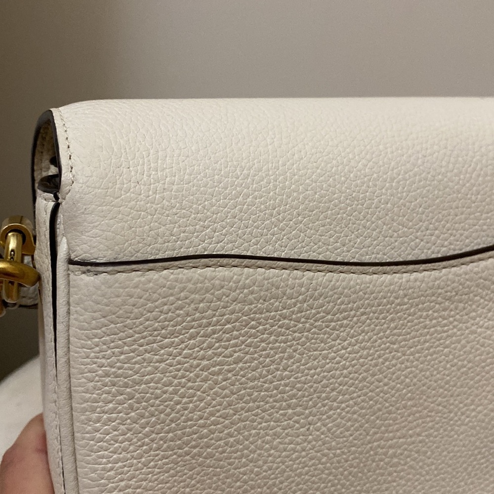 Coach Cream Leather Crossbody Bag with Gold Hardware - Picture 10 of 11